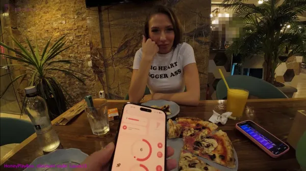 Ibitul o scoate in oras pe laura quest si o fute la hotel
